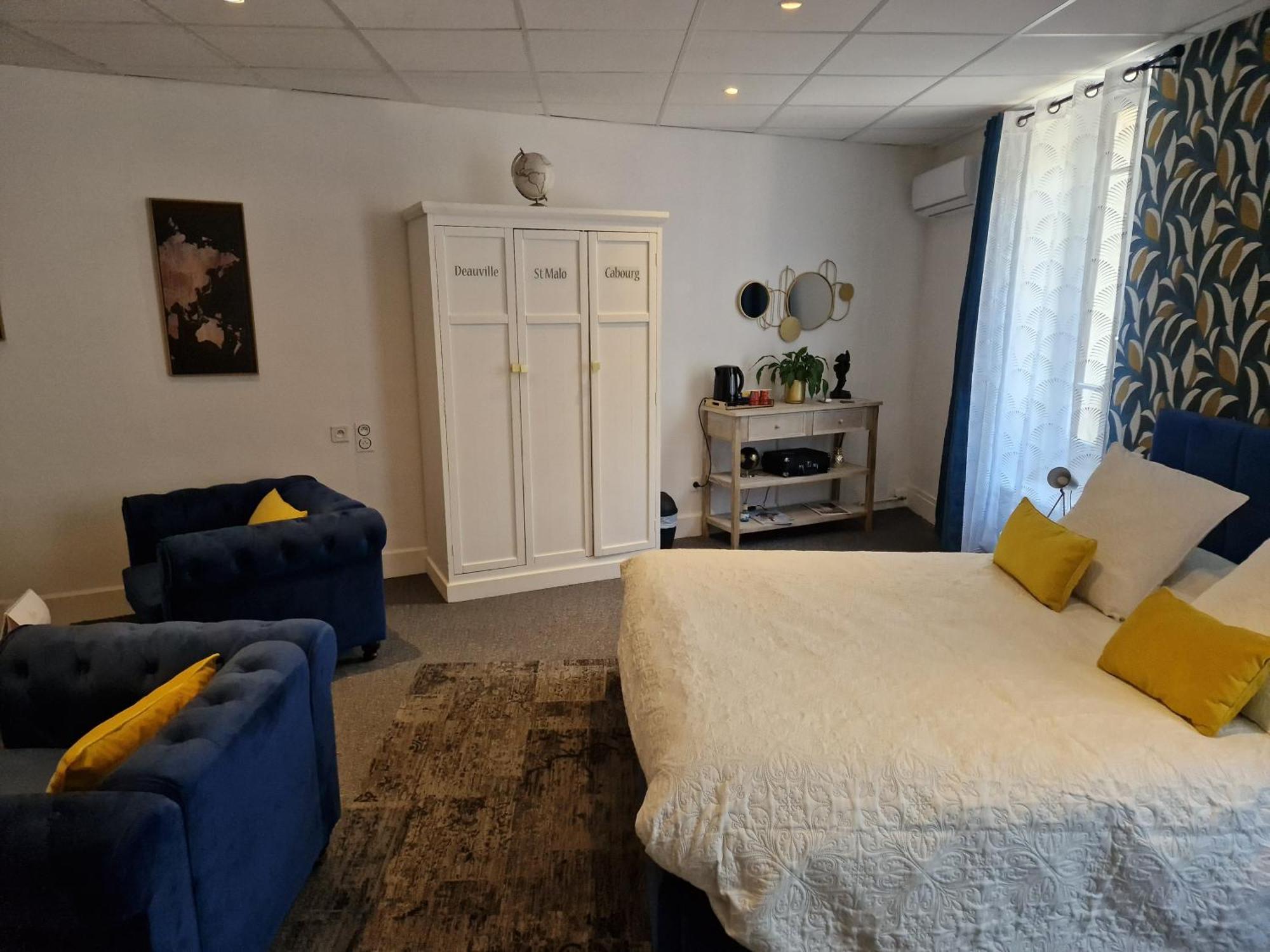 Le Manoir- Cluny Panzió Kültér fotó